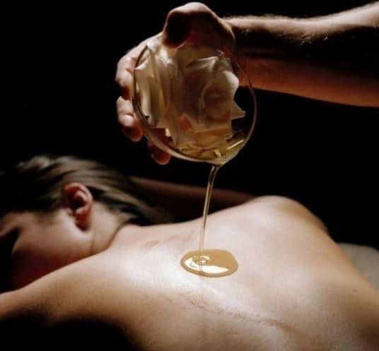 Warm oil massage at Anong
